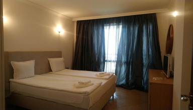 Oasis Beach Club (Łozenec)