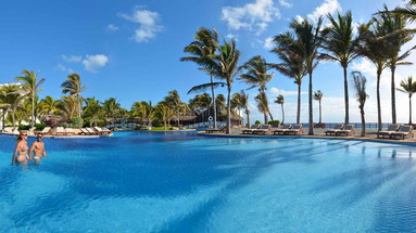 Oasis Cancun