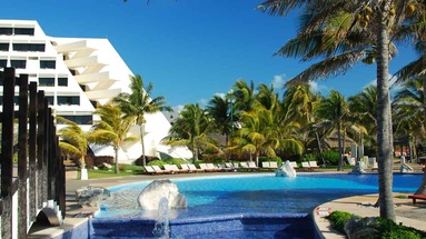 Oasis Cancun