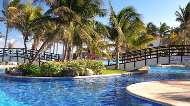 Oasis Cancun