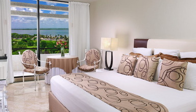 Oasis Cancun