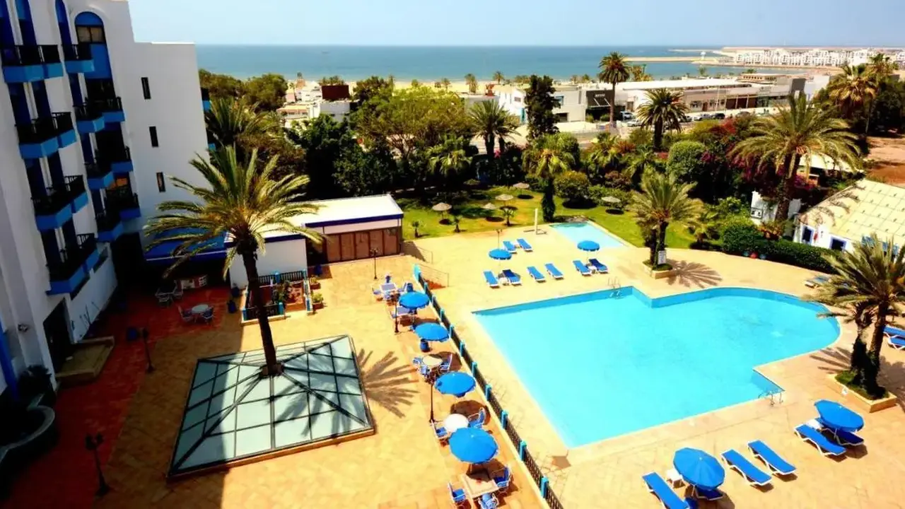 Oasis Hotel & Spa