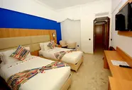 Oasis Hotel & Spa