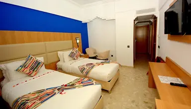 Oasis Hotel & Spa