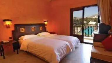 Oasis Hotel & Spa