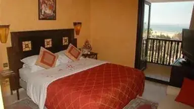 Oasis Hotel & Spa