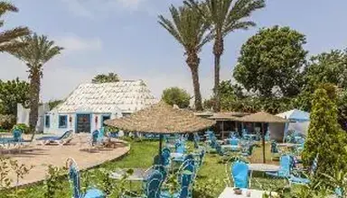 Oasis Hotel & Spa