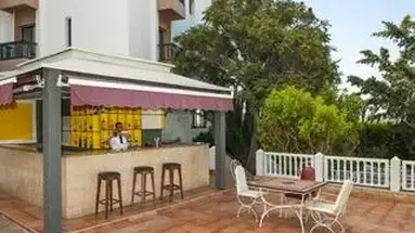 Oasis Hotel & Spa