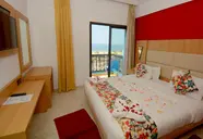 Oasis Hotel & Spa