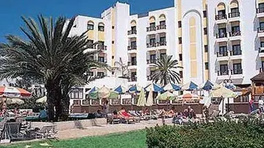 Oasis Hotel & Spa