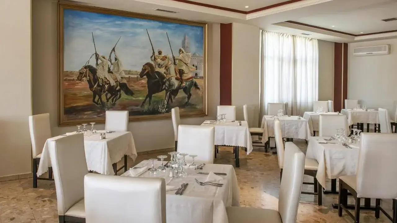 Oasis Hotel & Spa