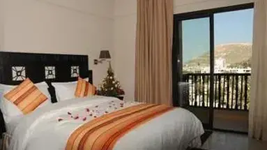 Oasis Hotel & Spa