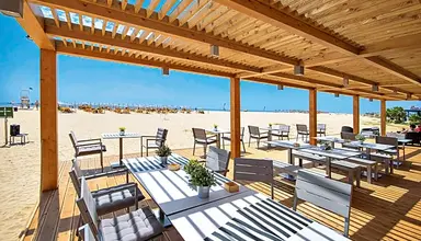 Oasis Salinas Sea