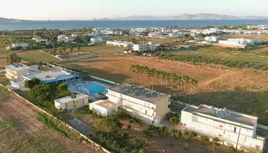 Oasis (Tigaki)