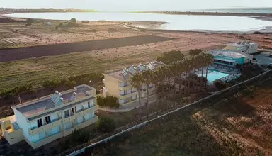 Oasis (Tigaki)