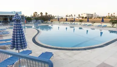 Oasis (Tigaki)