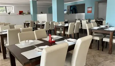 Oaza (Gradac)