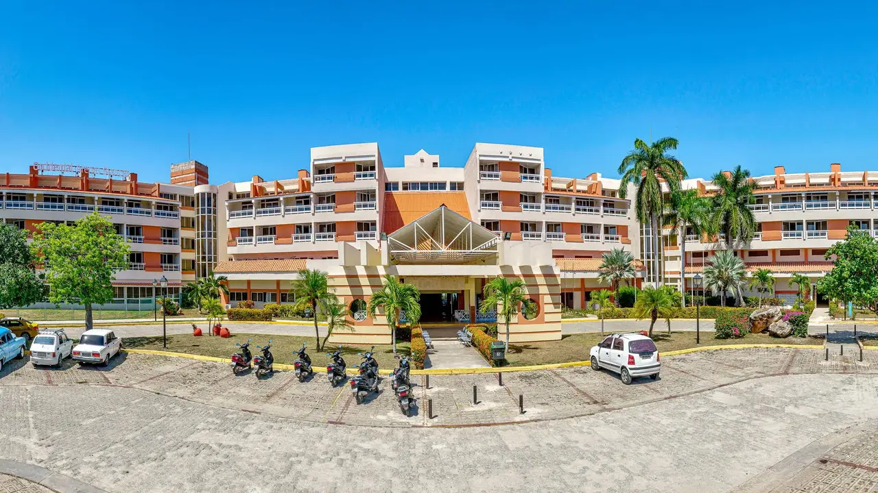 Occidental Arenas Blancas