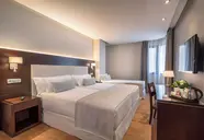 Occidental Granada