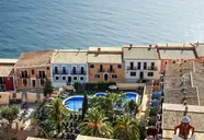 Occidental Pueblo Acantilado