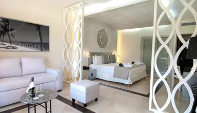 Ocean Maya Royale