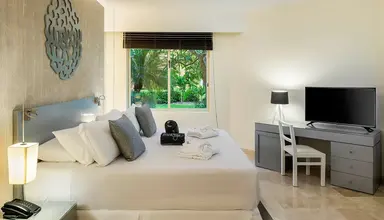 Ocean Maya Royale