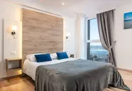 Ocean Vistas 24