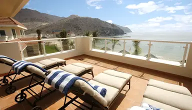 Oceanic Khorfakkan Resort & Spa