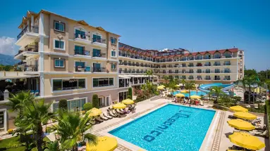 Oceanica Beach Resort