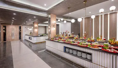 Oceanica Beach Resort