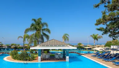 Oceanis Beach