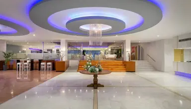 Oceanis Beach