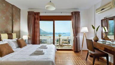 Okeanides Luxury Villas