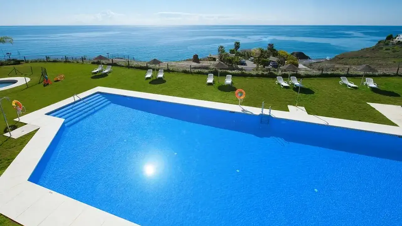 Olee Nerja Holiday Rentals by Fuerte Group