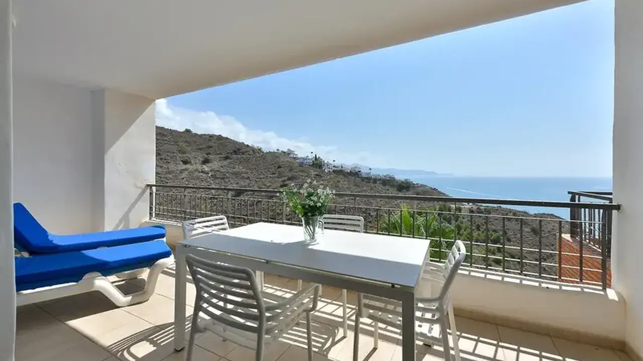 Olee Nerja Holiday Rentals by Fuerte Group