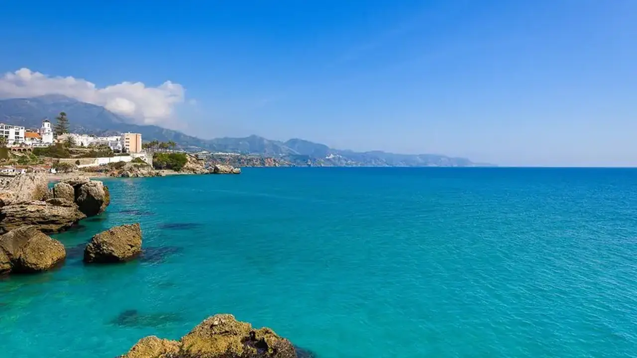 Olee Nerja Holiday Rentals by Fuerte Group