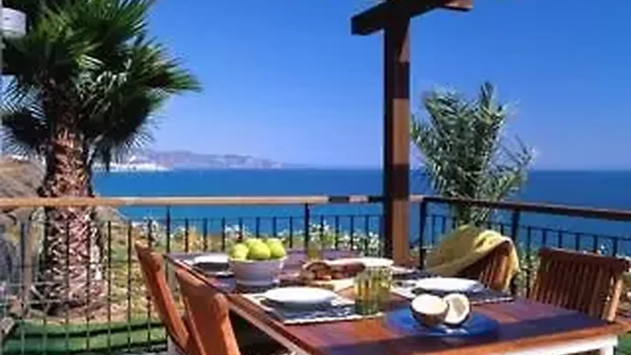 Olee Nerja Holiday Rentals by Fuerte Group