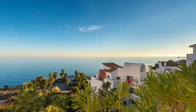 Olee Nerja Holiday Rentals by Fuerte Group