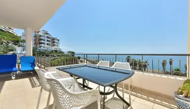 Olee Nerja Holiday Rentals by Fuerte Group