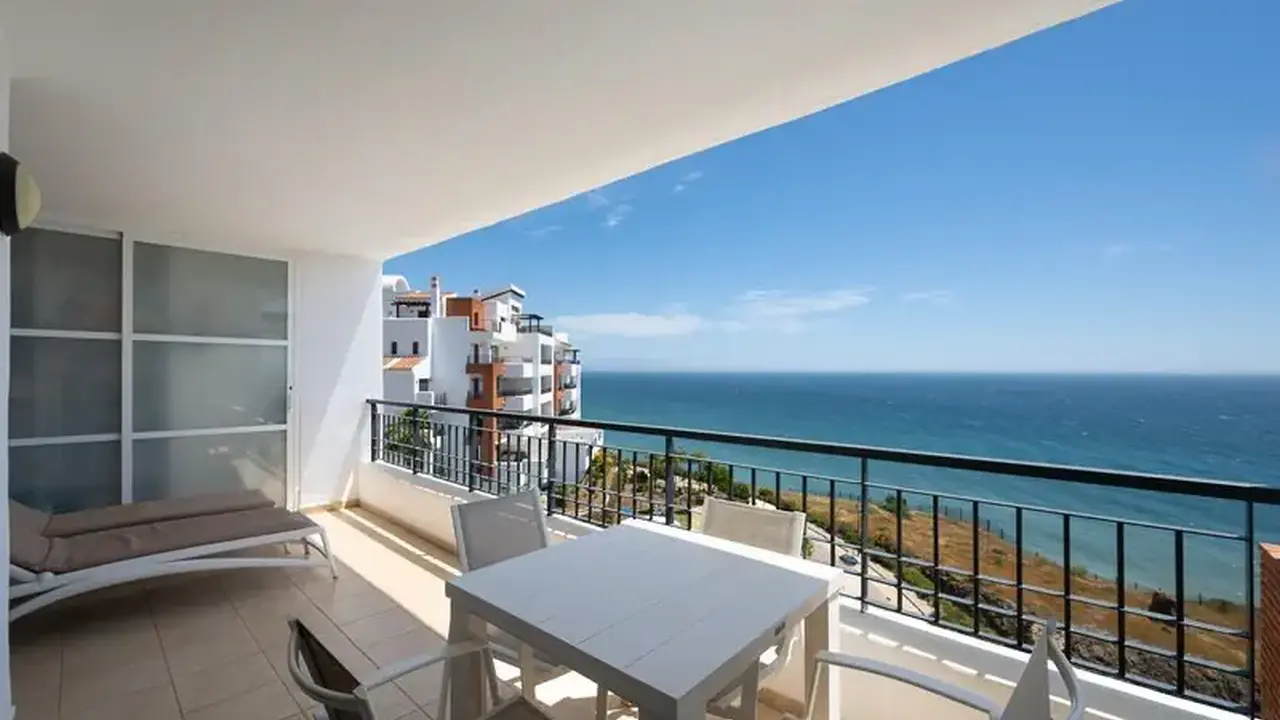 Olee Nerja Holiday Rentals by Fuerte Group