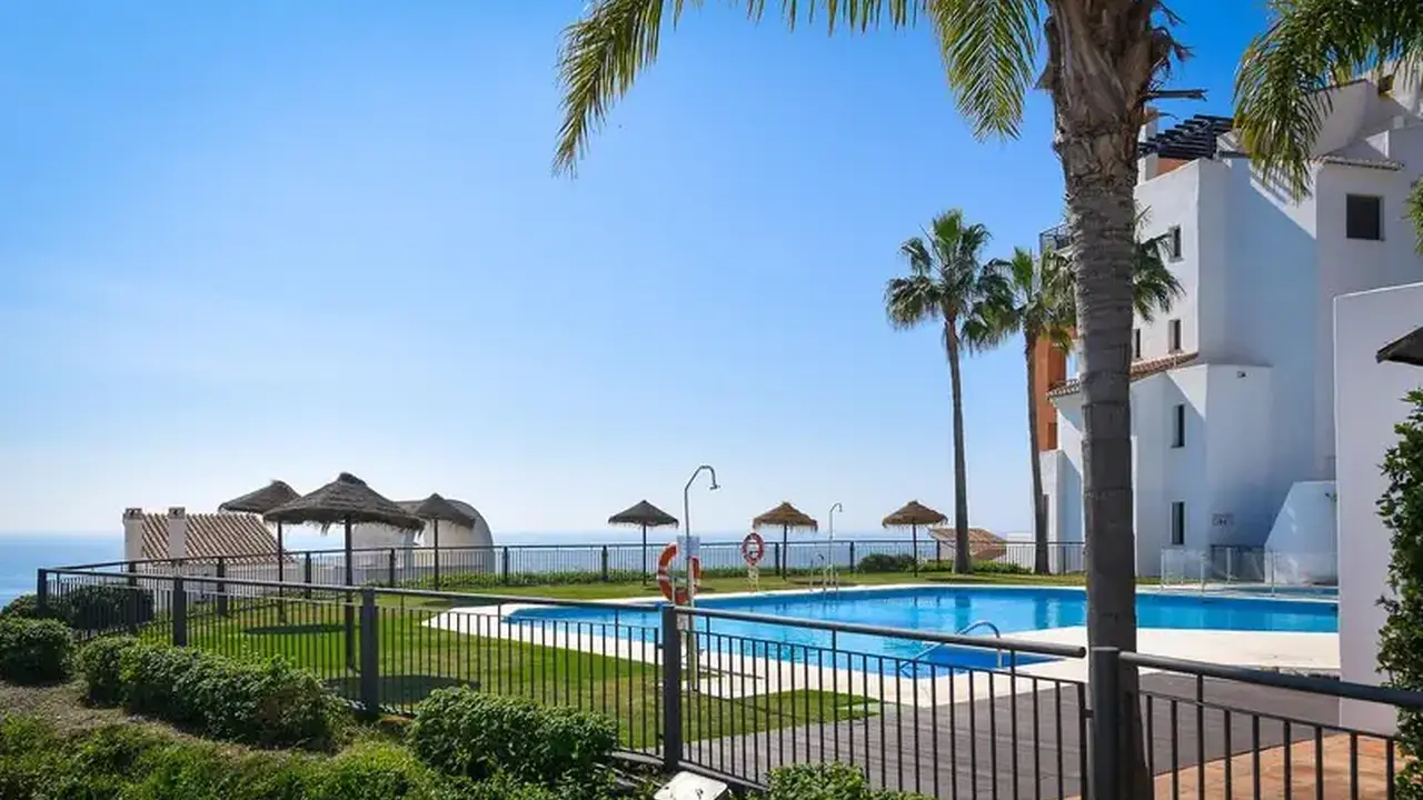 Olee Nerja Holiday Rentals by Fuerte Group
