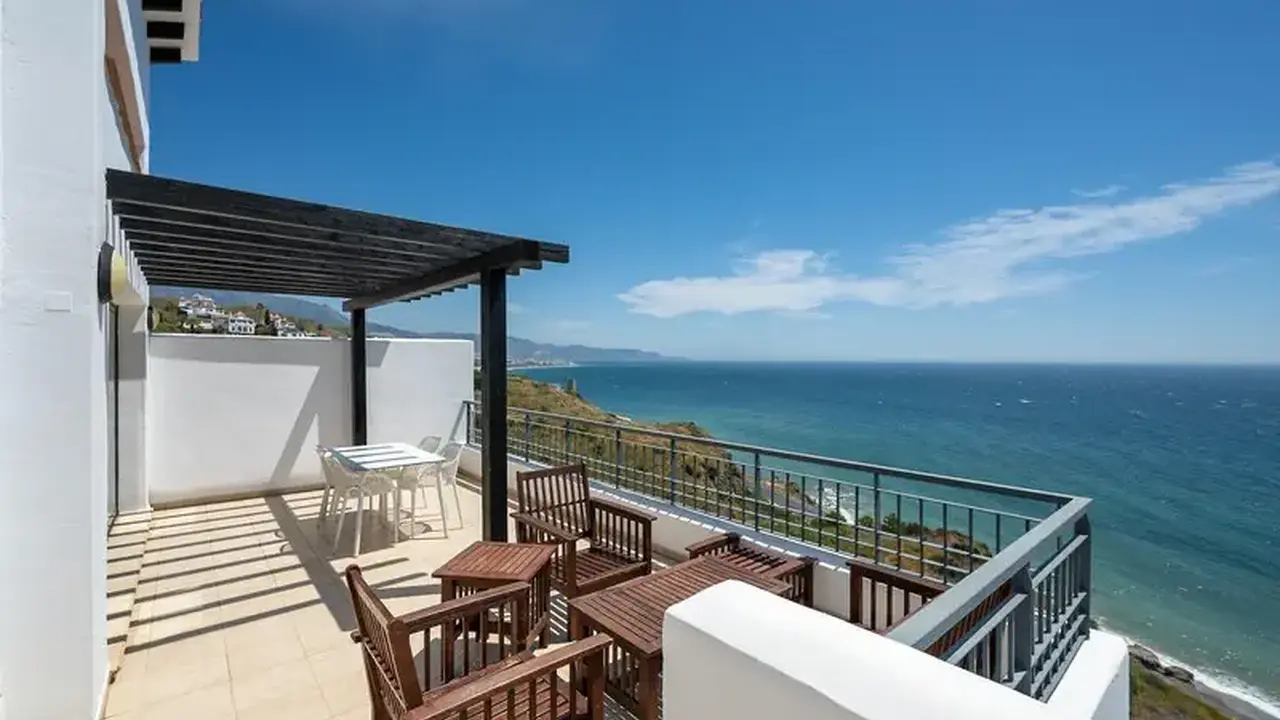 Olee Nerja Holiday Rentals by Fuerte Group