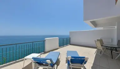 Olee Nerja Holiday Rentals by Fuerte Group