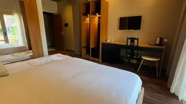 Olivia's Hill Resort