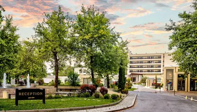 Olympian Bay Grand Resort