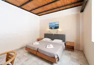 Olympic Suites Apartments 