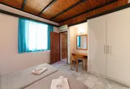 Olympic Suites Apartments 