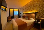 On Aleta Room