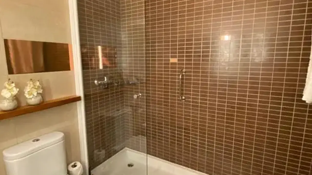 On Aleta Room