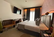 On Aleta Room